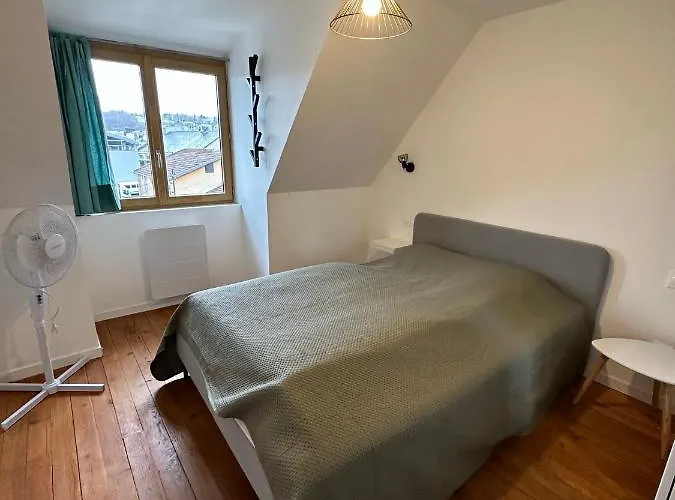 Superbe Appartement Proche Centre Ville, Thermes